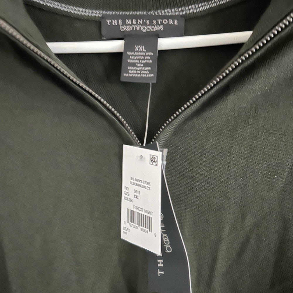 Bloomingdale's Forest Green merino wool Zip-Up Sweater